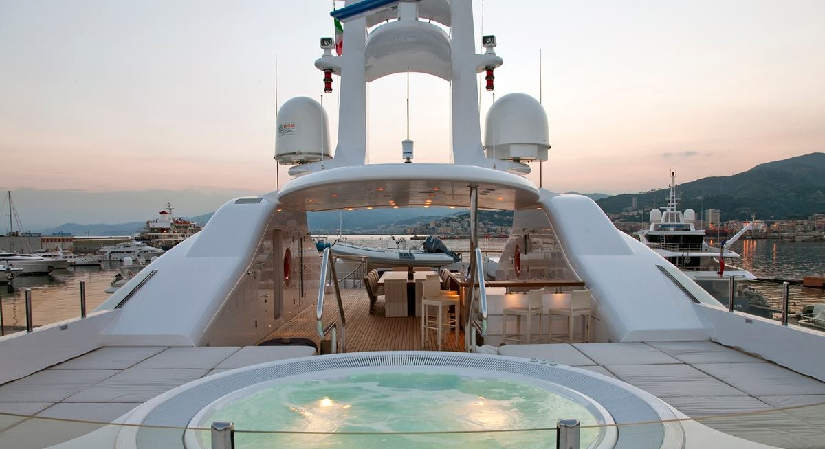 BARAKA yacht charter 2