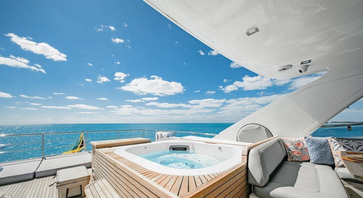 BEACHFRONT II yacht charter 2