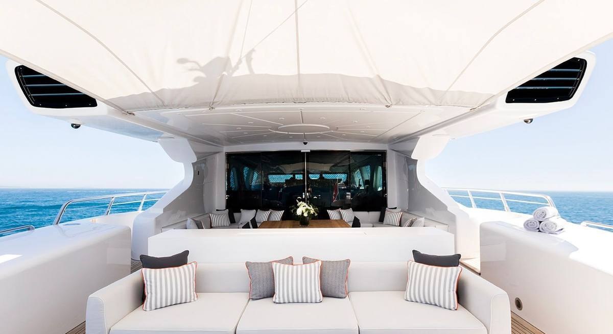 BEACHOUSE yacht charter 3