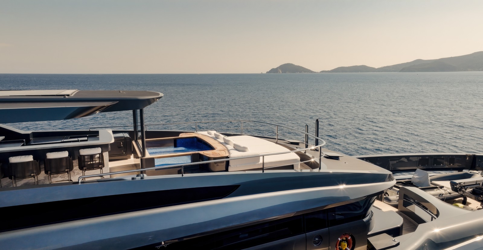 BEL 1 yacht charter 3