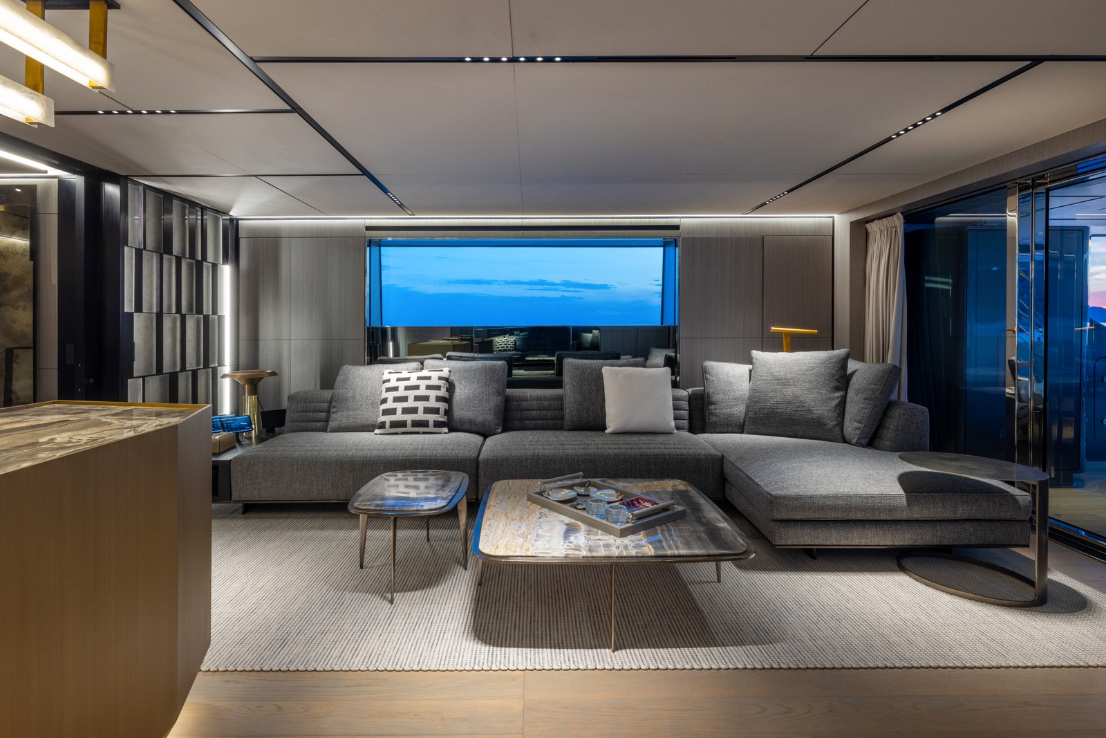 BEL 1 yacht charter 1