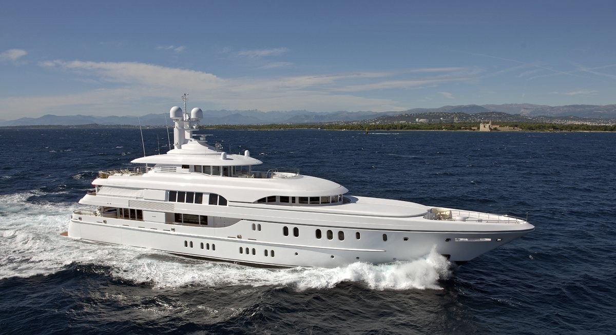 BELLA VITA yacht charter 1