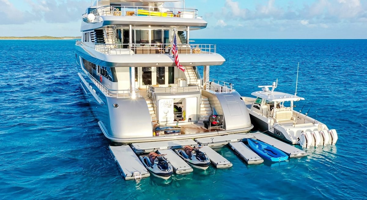 BEOWULF yacht charter 5