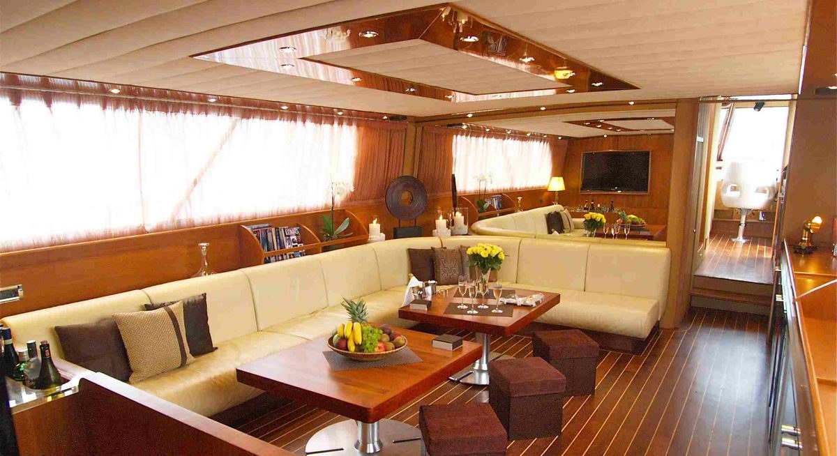 BIBO yacht charter 5