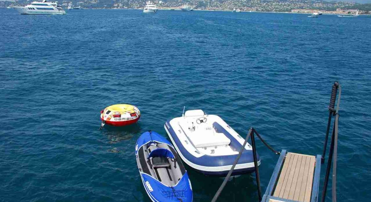 BIBO yacht charter 4
