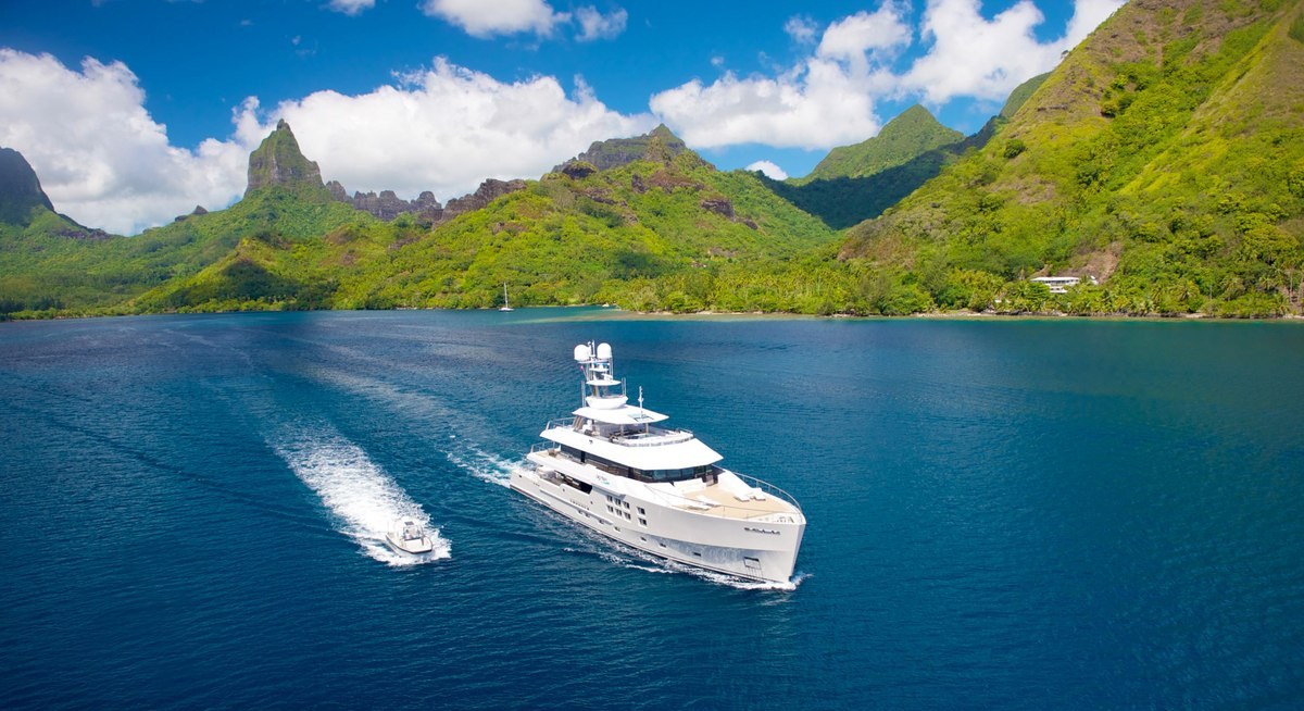 BIG FISH yacht charter 5