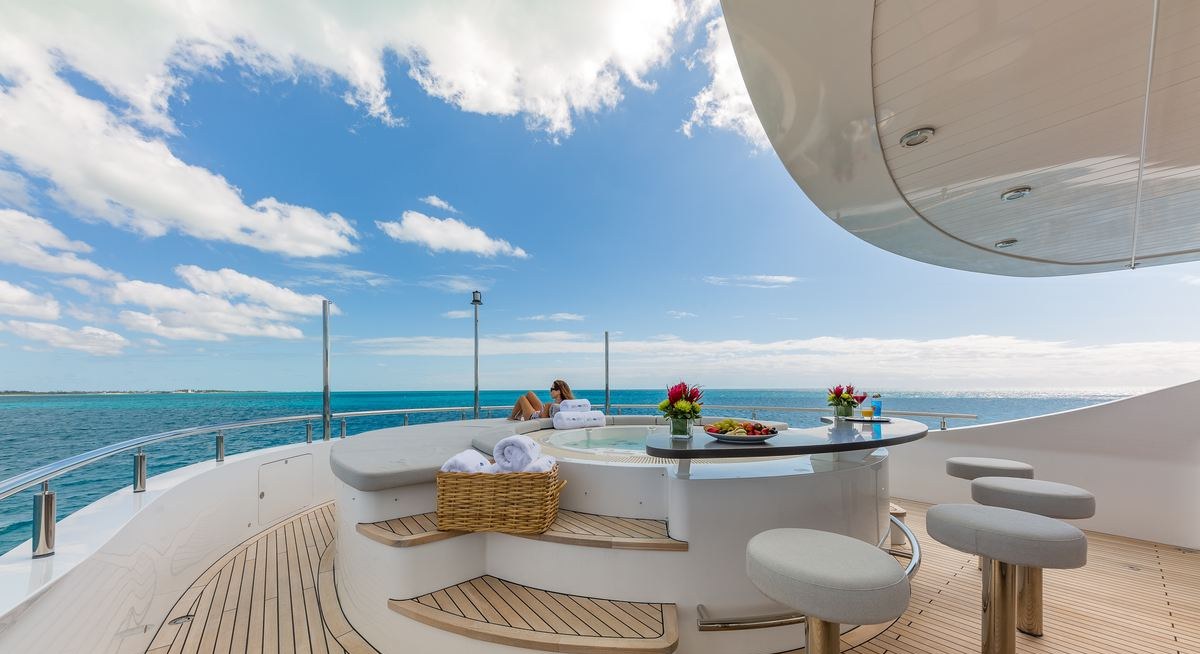 BIG SKY yacht charter 4