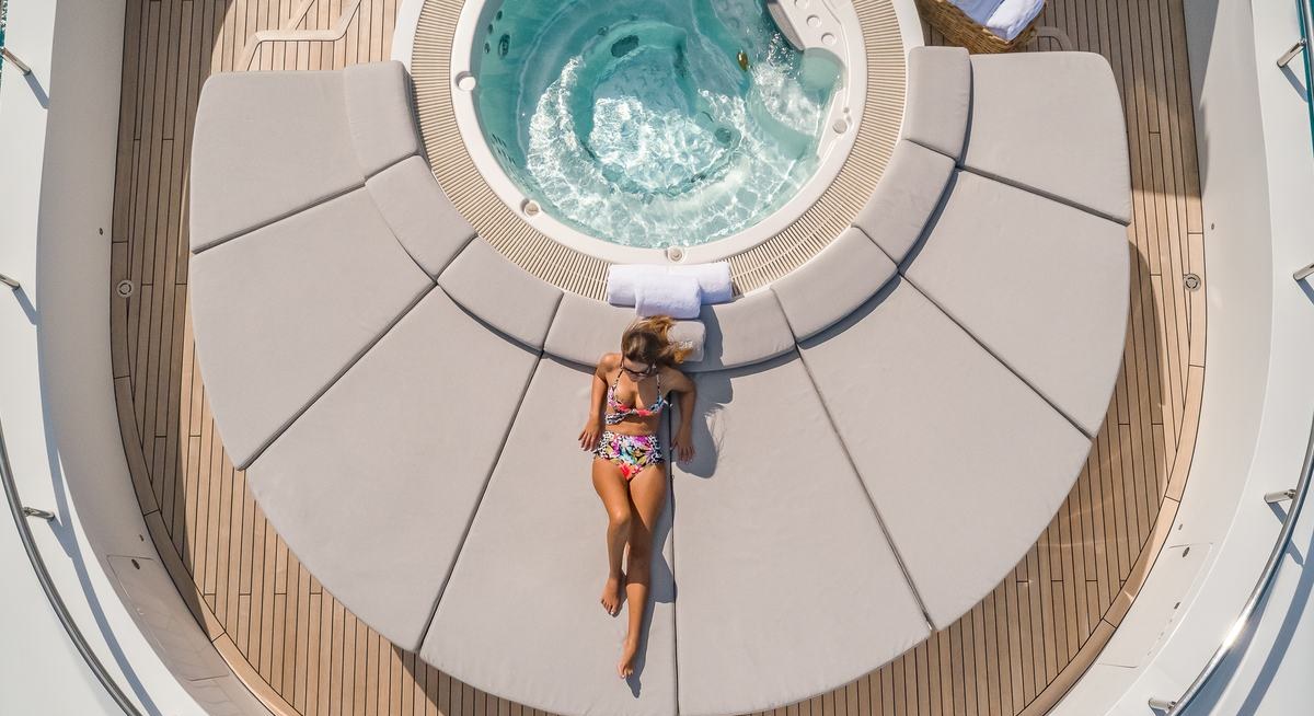 BIG SKY yacht charter 3