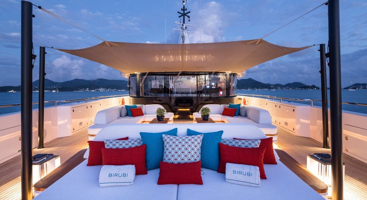 BIRUBI yacht charter 2