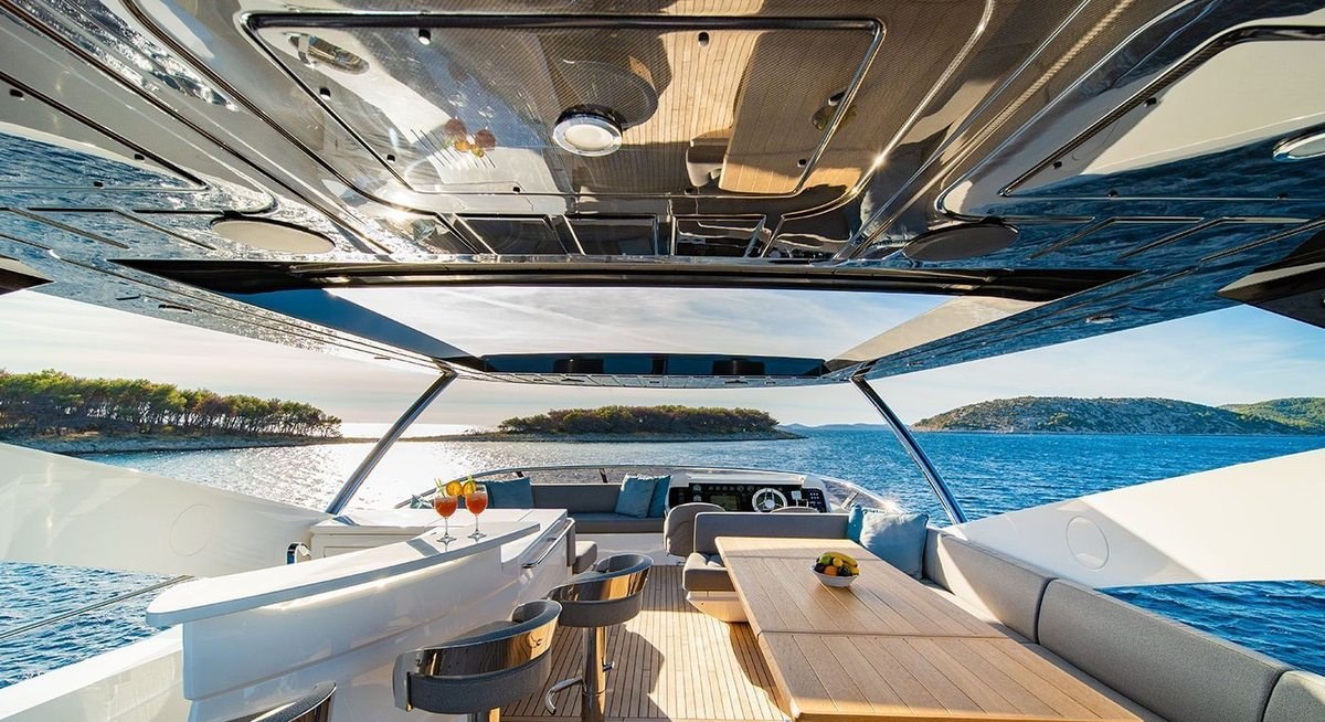 BLACK MAMBA yacht charter 4