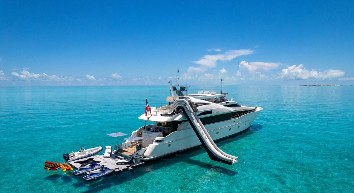 BLACKSHEEP yacht charter 5