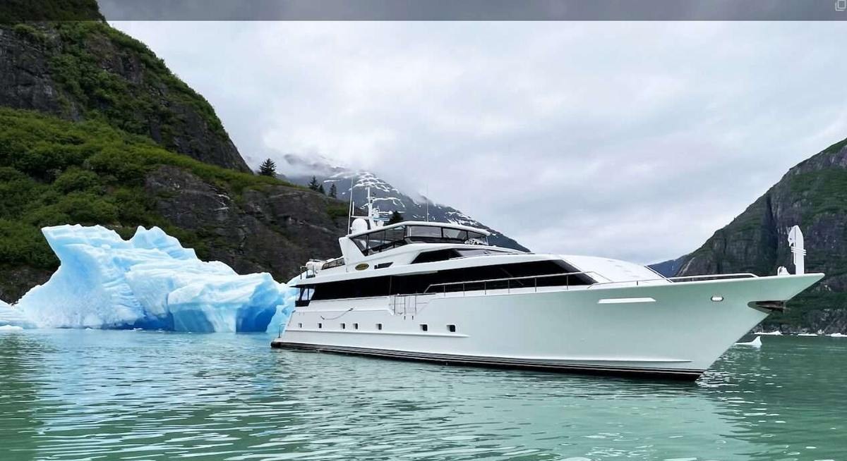 BLACKWOOD yacht charter 2