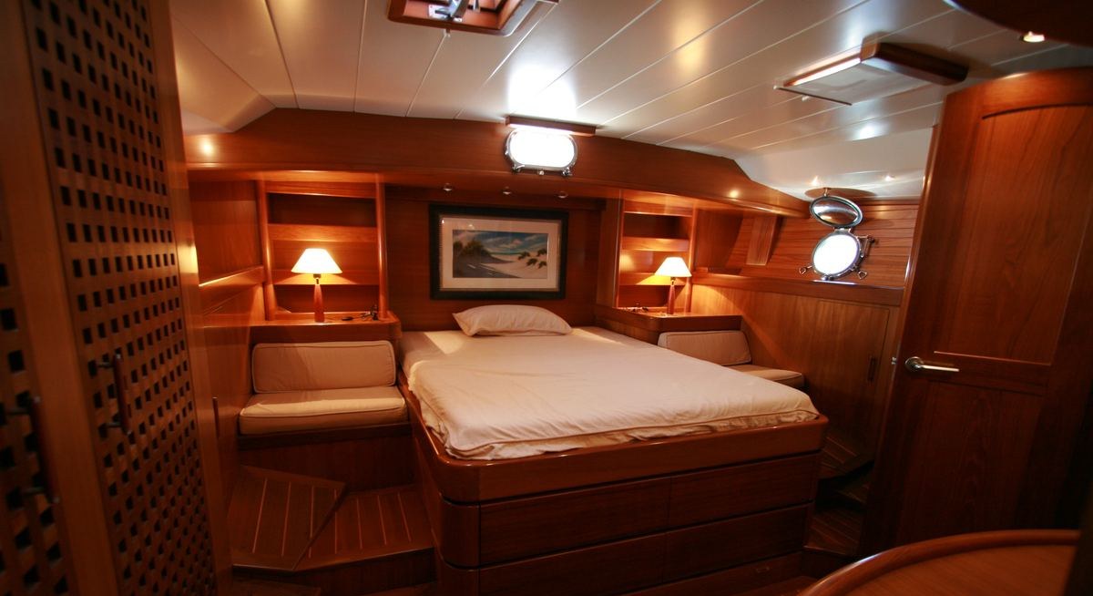 BLALUMAR yacht charter 5
