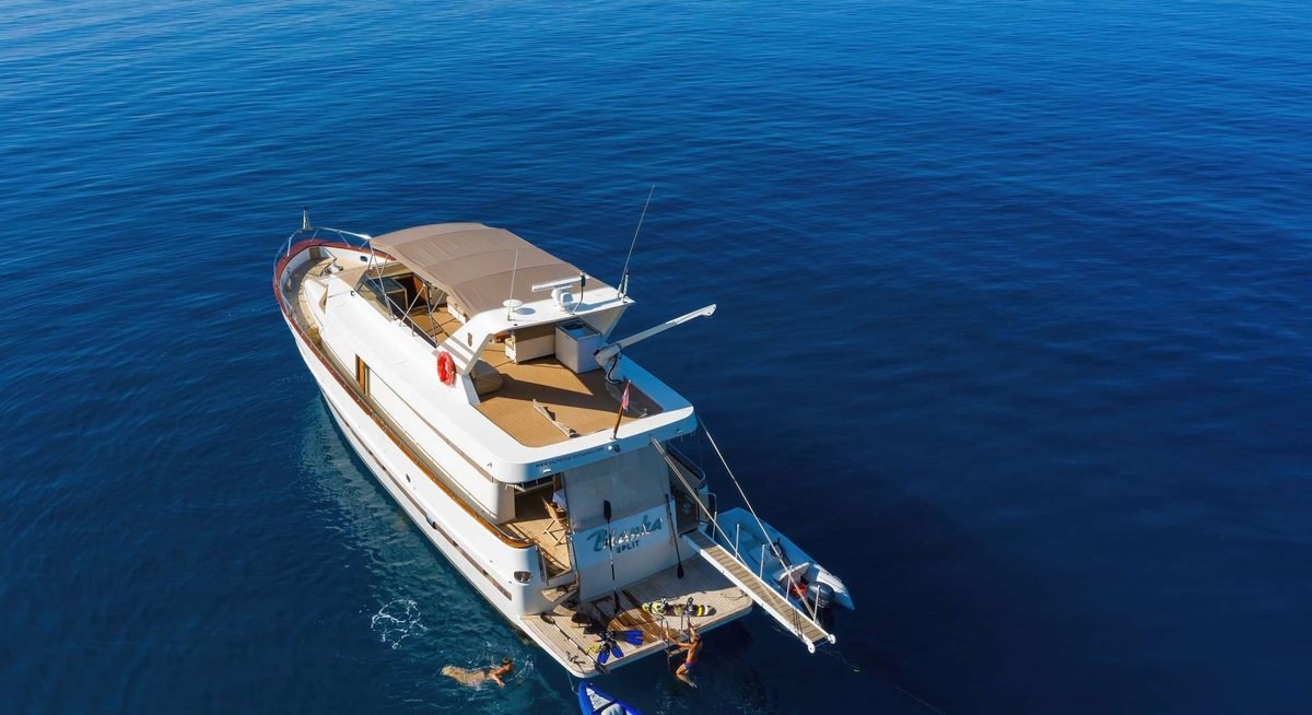 BLANKA yacht charter 5