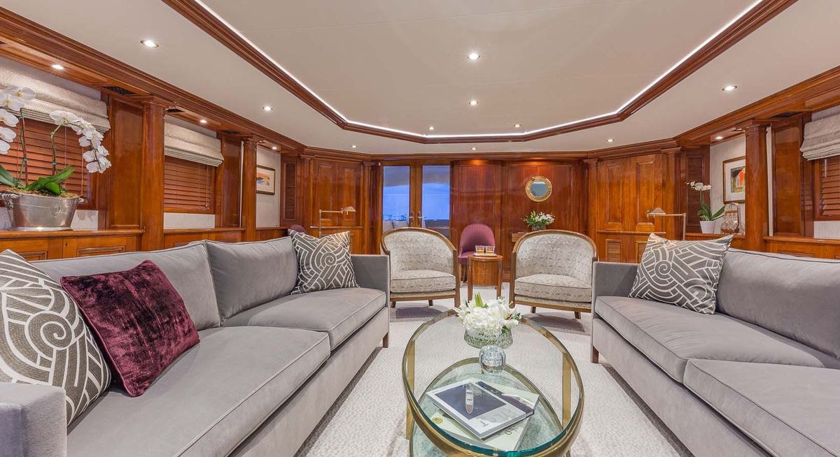 BLU yacht charter 5