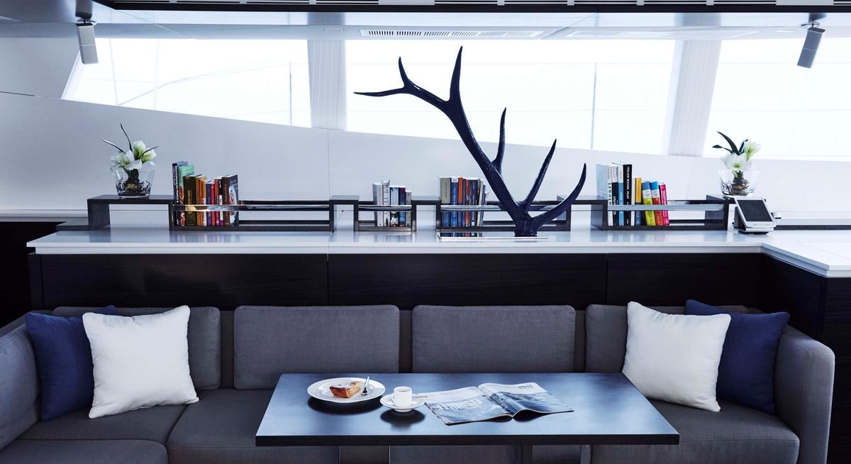 BLUE DEER yacht charter 4