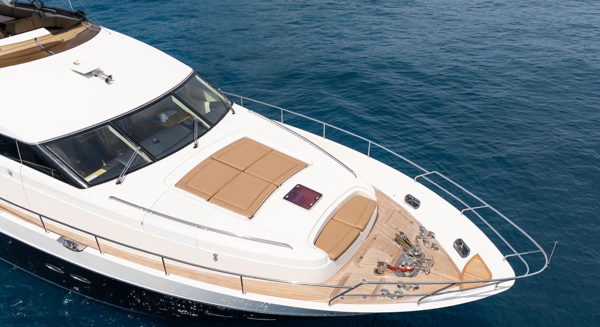 BLUE EYES yacht charter 2