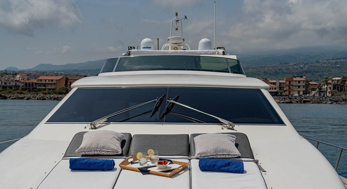 BLUE ICE yacht charter 2