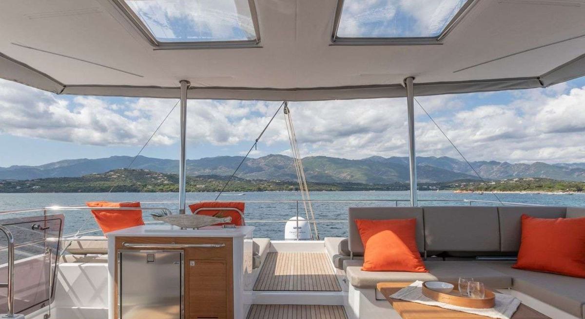 BLUESATION yacht charter 3