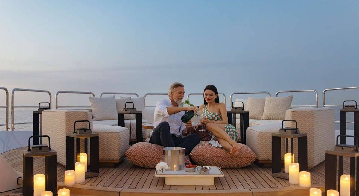 BOMBAY yacht charter 3