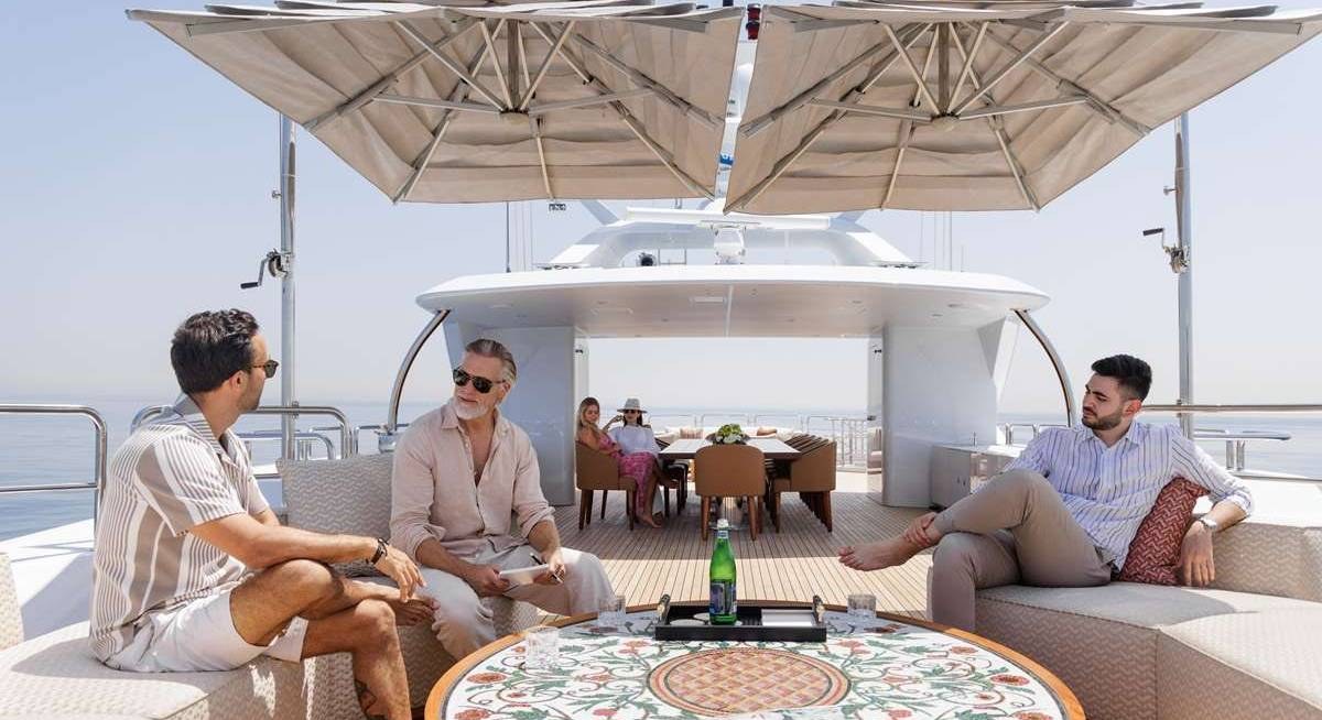 BOMBAY yacht charter 2