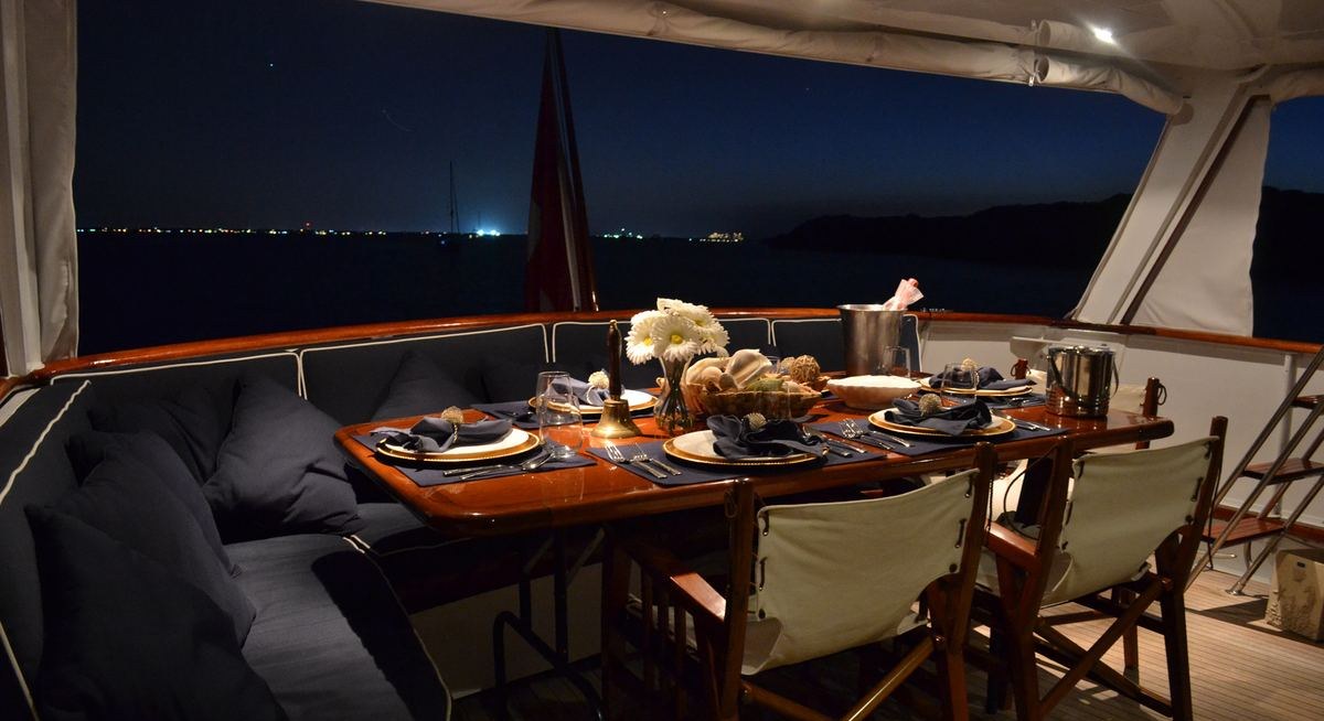 BONAPARTE yacht charter 3