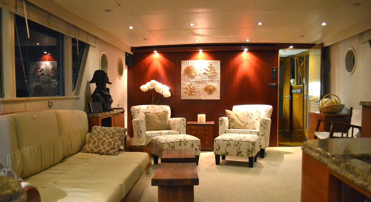 BONAPARTE yacht charter 2