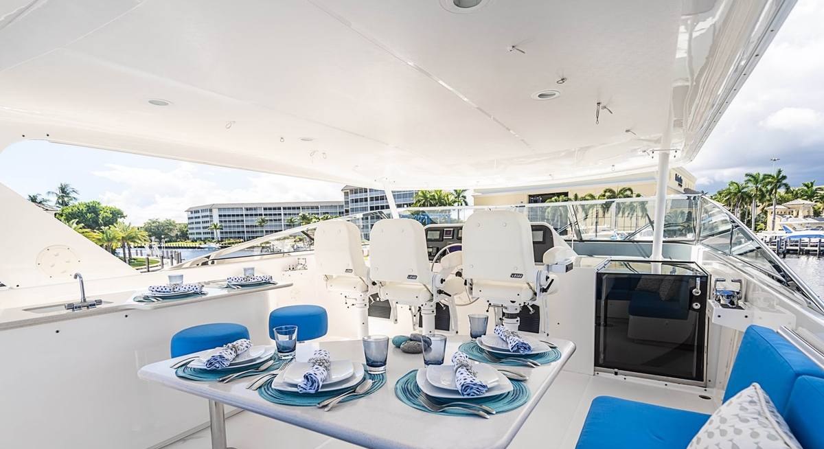 BOOGIE BABE IV yacht charter 4
