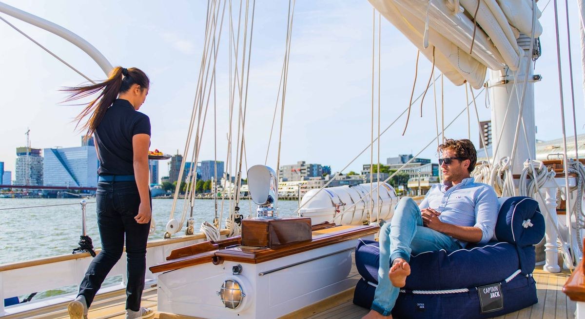 BORKUMRIFF II yacht charter 2