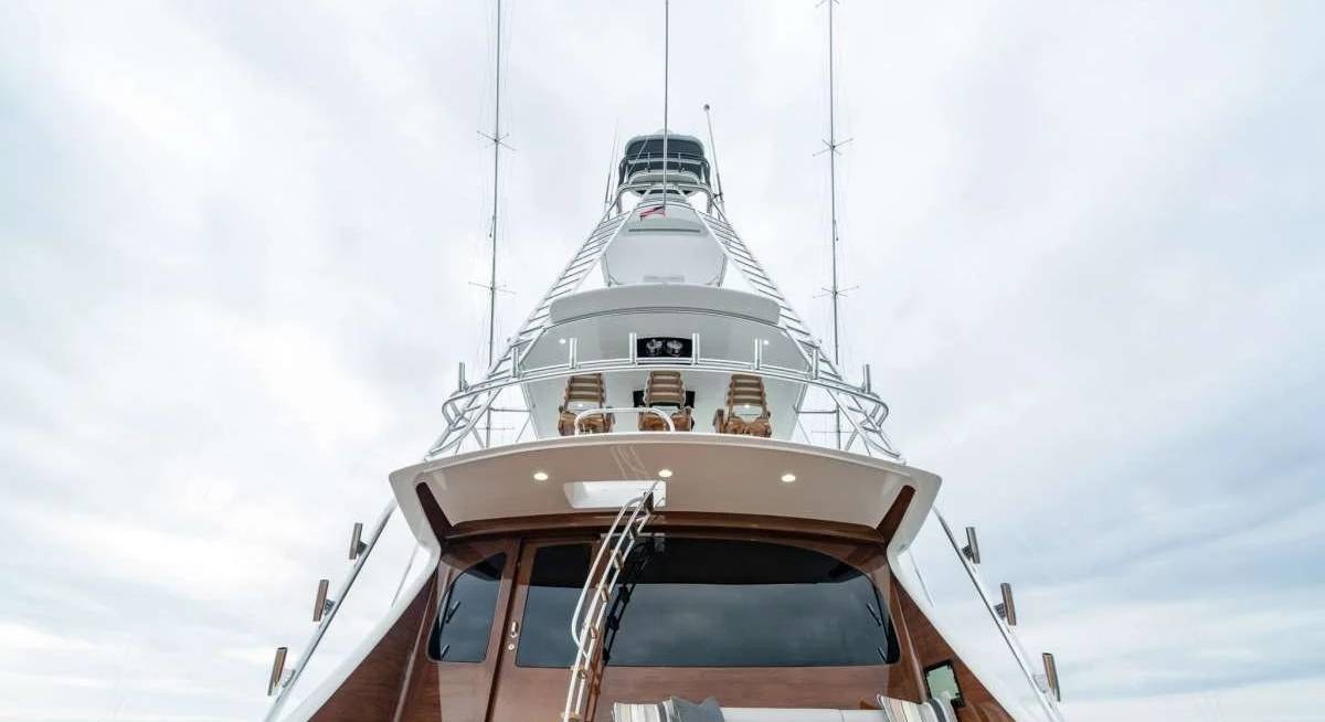 BOUJIE yacht charter 3