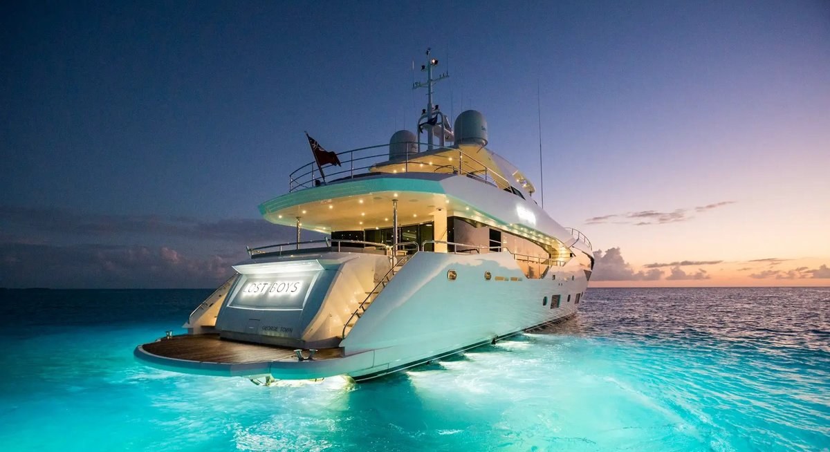 BRAVA yacht charter 4