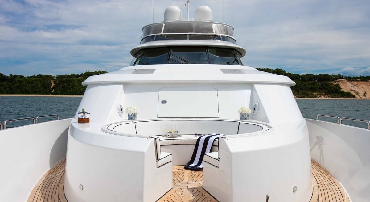 BRAVEHEART yacht charter 2