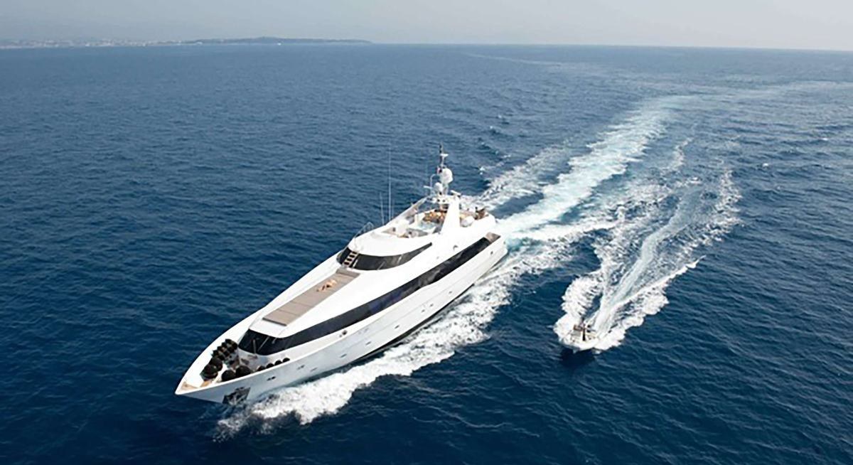 BROOKLYN yacht charter 5