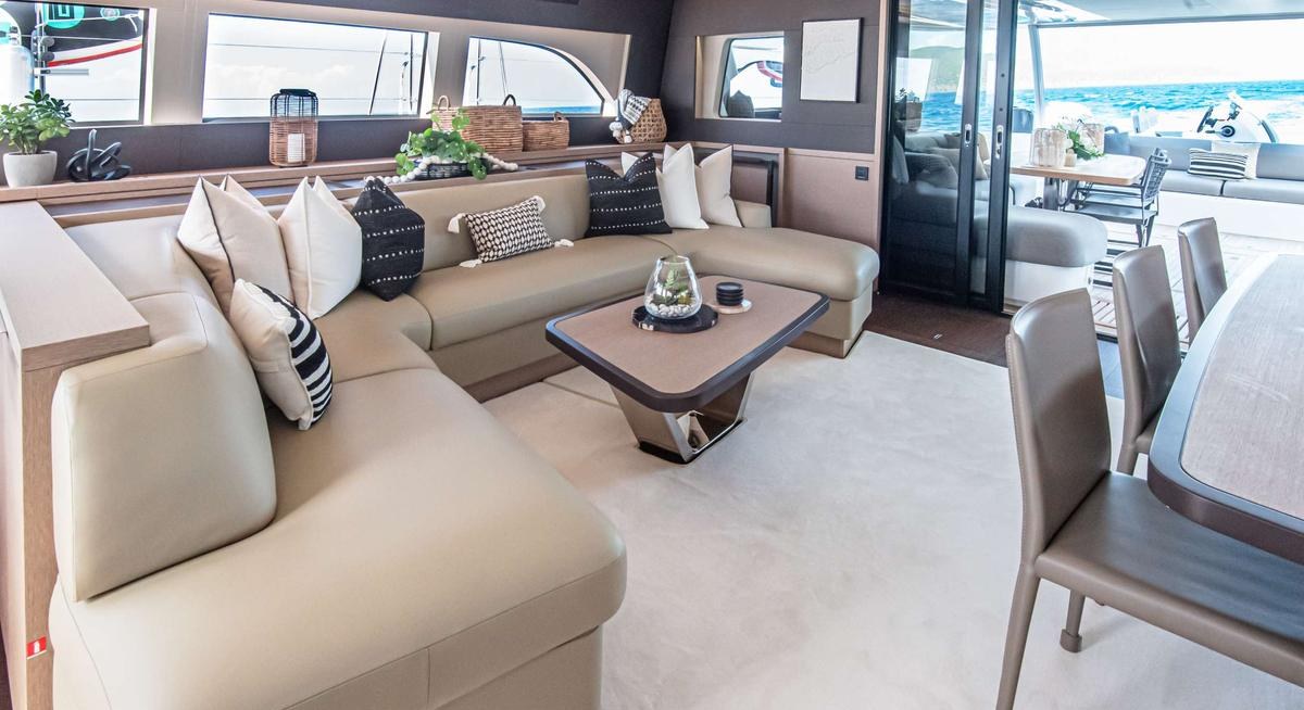 C'EST LA VIE yacht charter 5