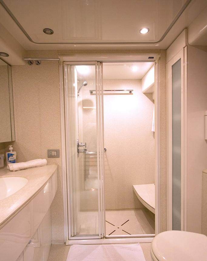 CAELUM yacht charter 2