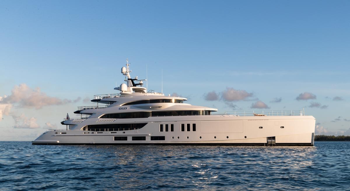 CALEX YACHT CHARTER yacht charter