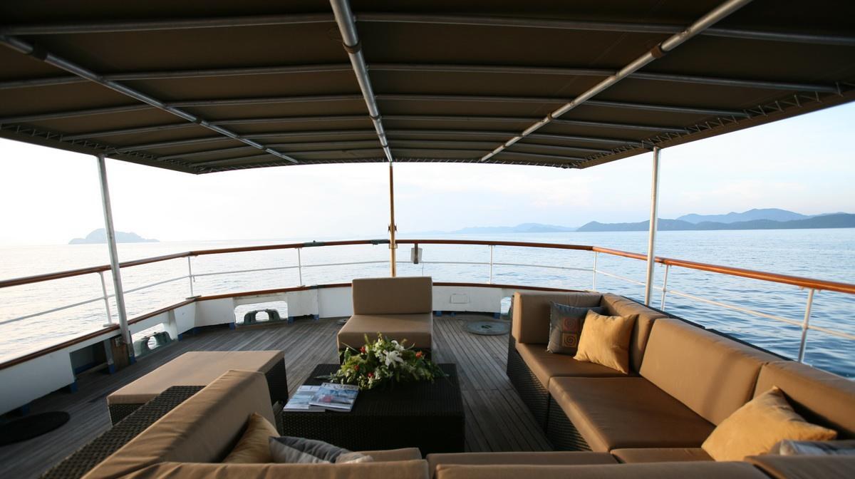CALISTO yacht charter 4