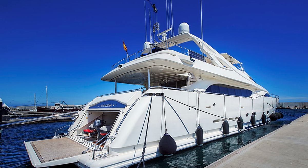 CAMARIK yacht charter 2