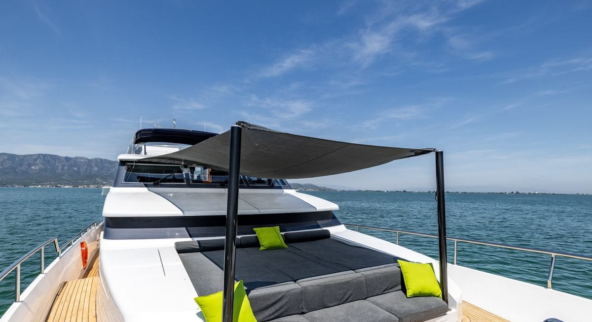 CAMENA II yacht charter 2
