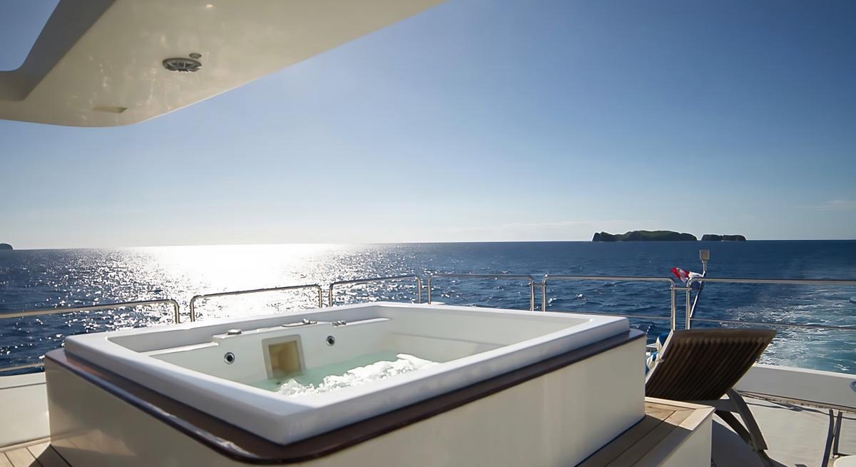CAMY ED yacht charter 2