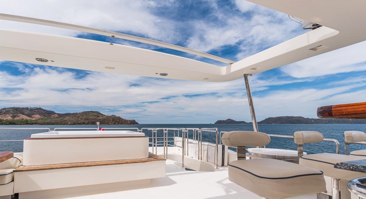 CAMY ED yacht charter 3