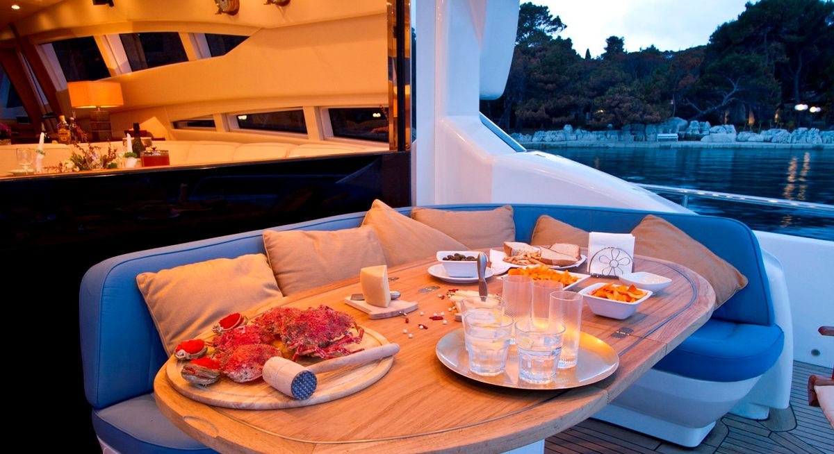 CAMY yacht charter 4