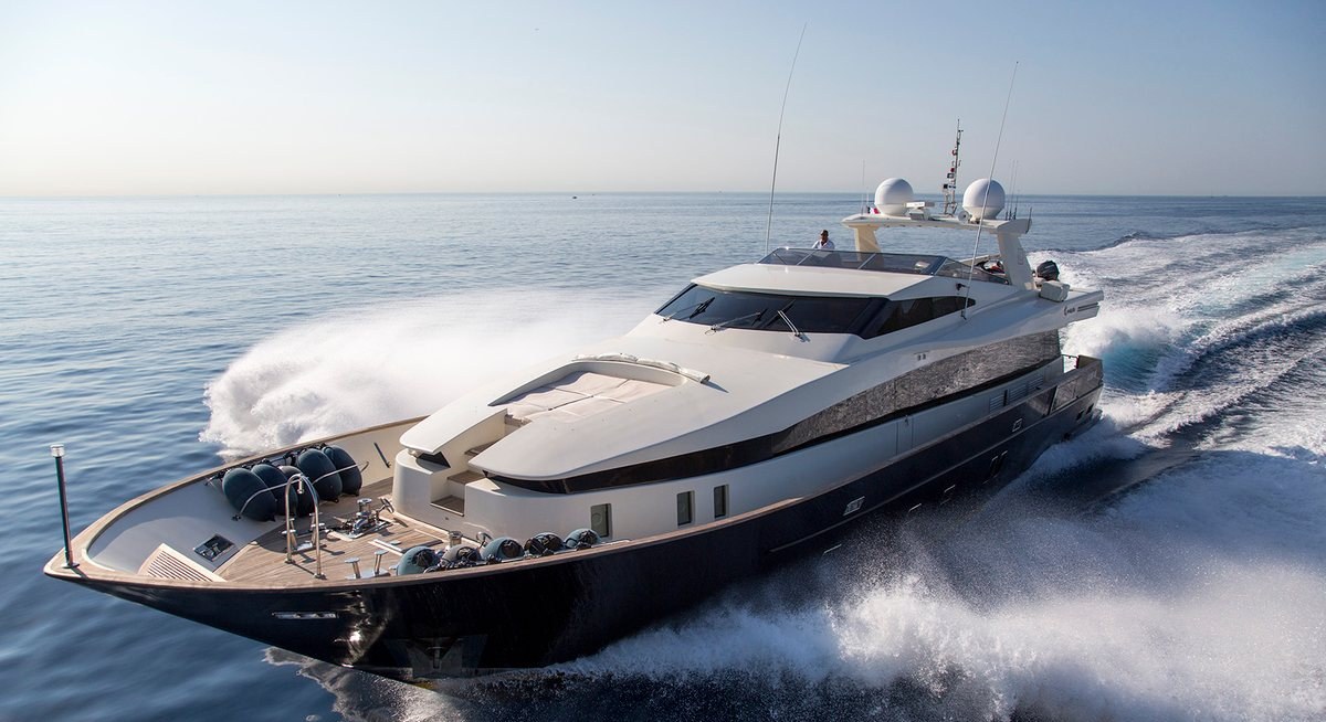 CAPPUCCINO yacht charter 1