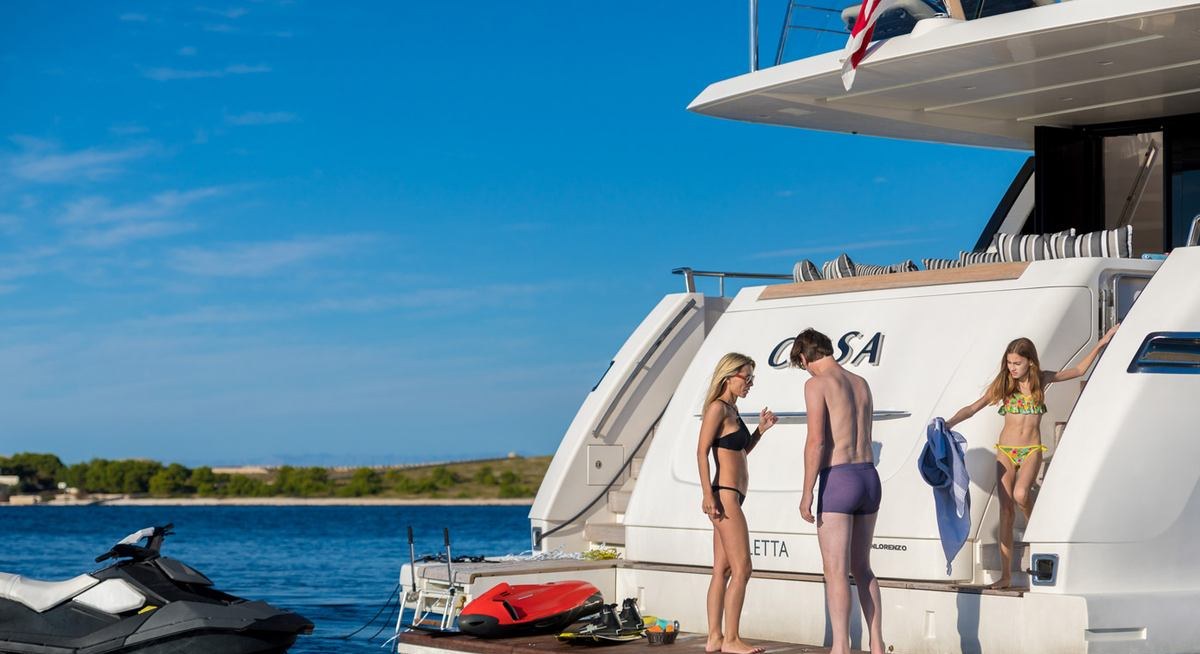 CASA yacht charter 5