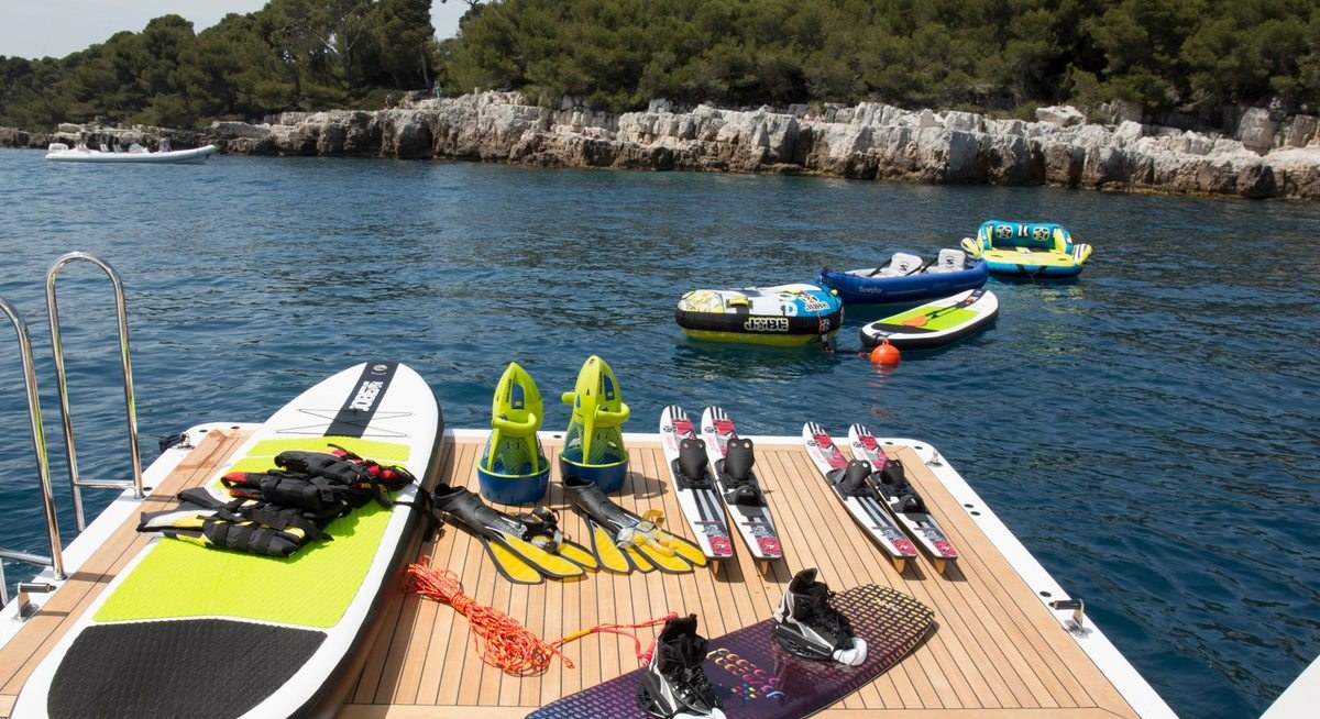 CASERTA yacht charter 5