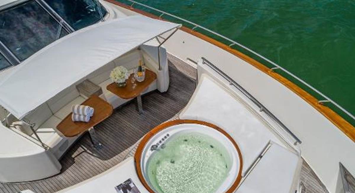 CASUAL yacht charter 2