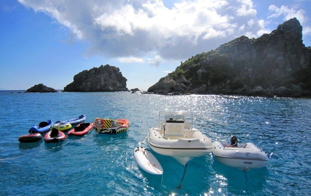 CATTITUDE yacht charter 5