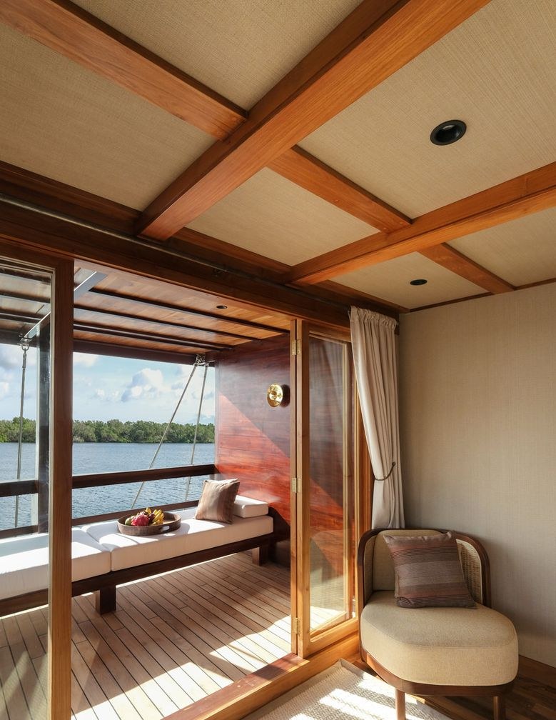CELESTIA yacht charter 4