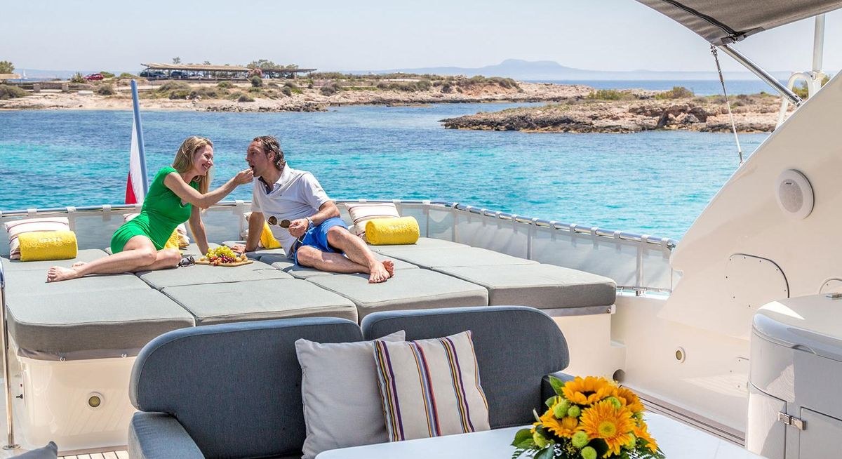 CENTO yacht charter 3