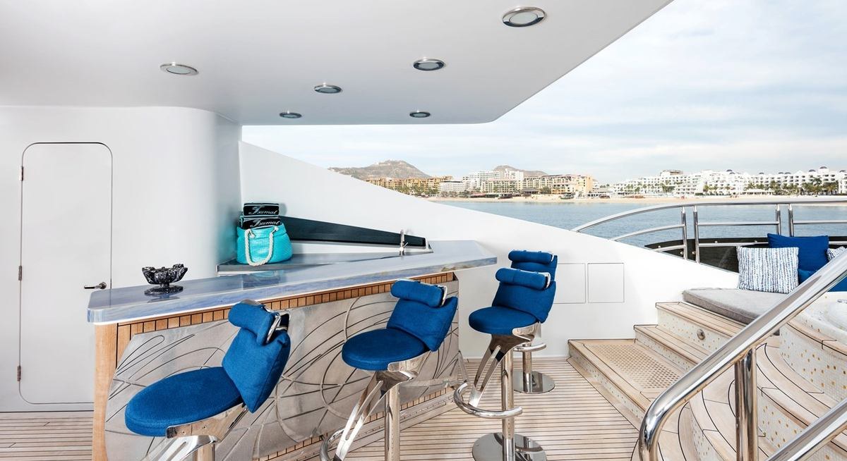 CHAMPAGNE SEAS yacht charter 4